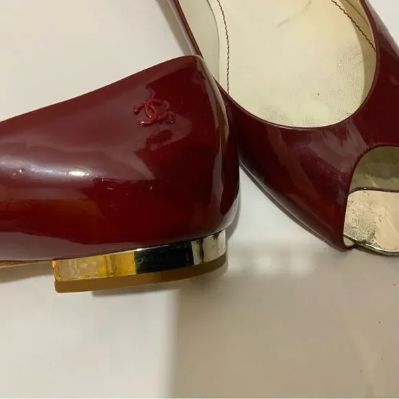 Chanel Vintage Flats 2007 Collection by Karl Lagerfeld Burgundy Patent Leather